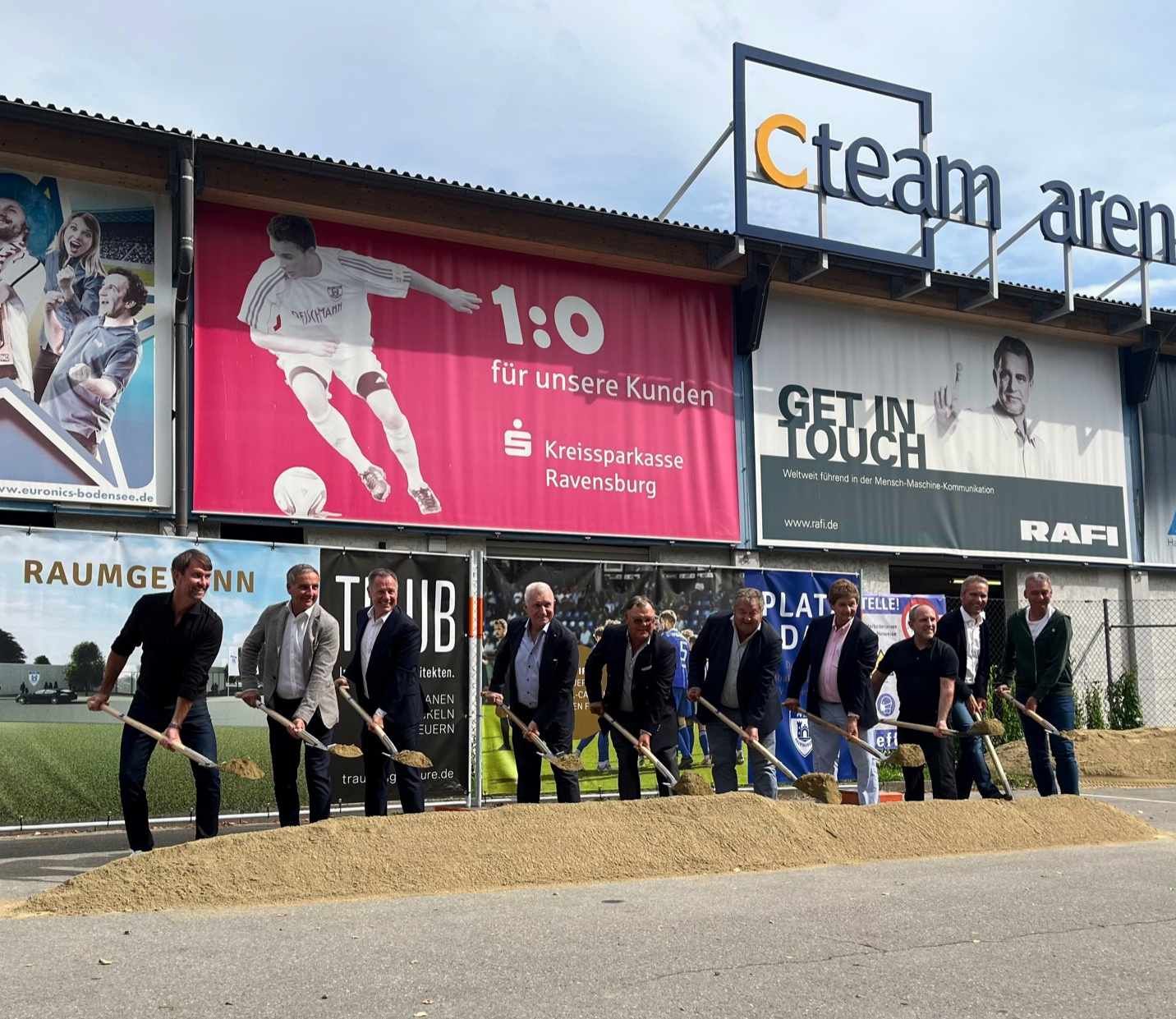 Spatenstich Neuer Fussballcampus Spatenstich Neuer Fussballcampus