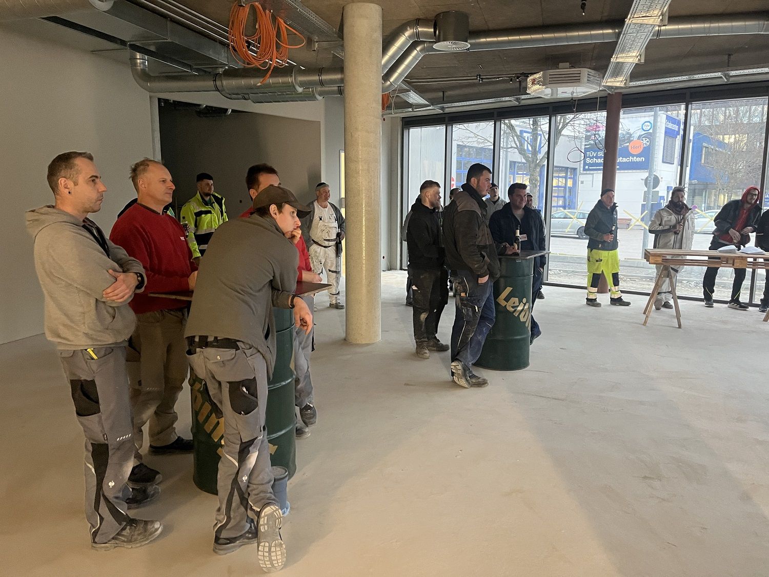 Baustellenfeier mit den Handwerkern Neubau Sterkel Areal Ravensburg Baustellenfeier mit den Handwerkern Neubau Sterkel Areal Ravensburg