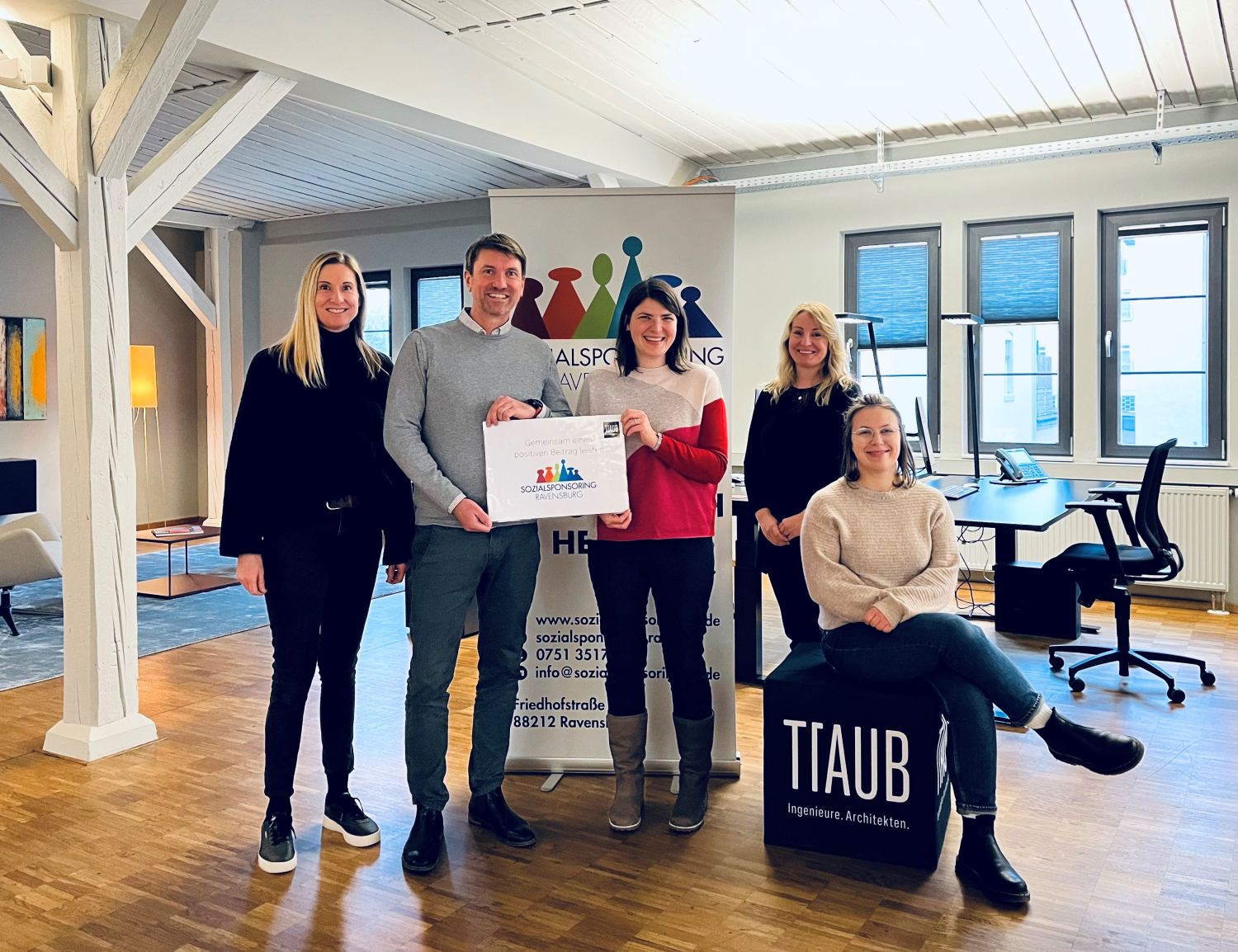 Spendenuebergabe fuer Sozialsponsoring Ravensburg Spendenuebergabe fuer Sozialsponsoring Ravensburg