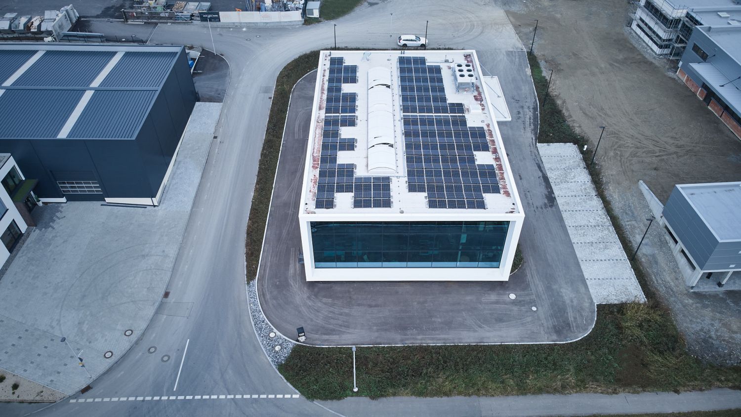 Gewerbegebiet Blitzenreute Dronenbild Gewerbehalle