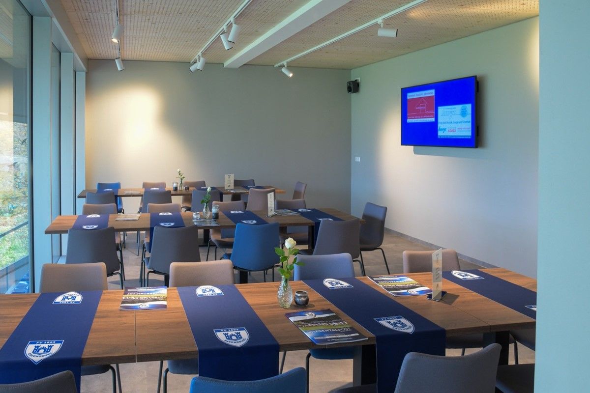 FV Lounge Sitzmoeglichkeiten