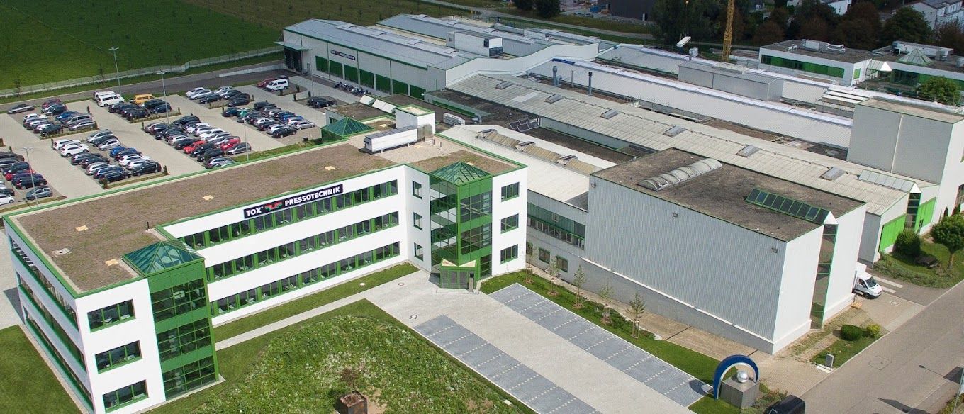 Tox Pressotechnik Weingarten image 01 Tox Pressotechnik Weingarten image 01