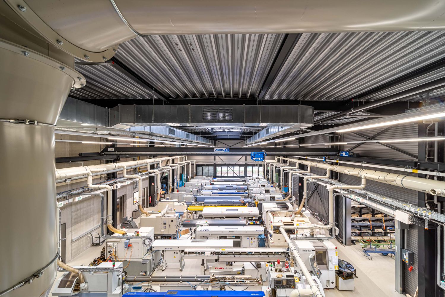 Neubau Uhrenmanufaktur Mauthe_Verwaltung und Halle Bild06 Montagehalle